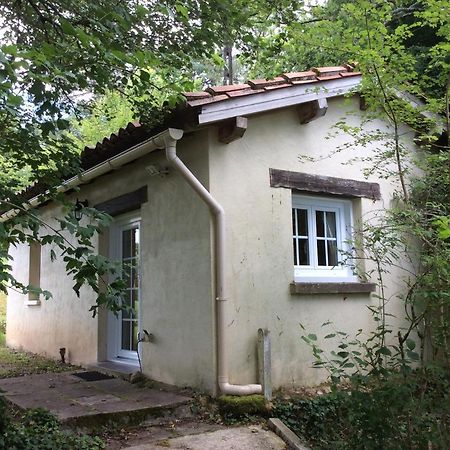 Bed and Breakfast Les Rocailles De La Reine Lamonzie-Montastruc Exterior foto