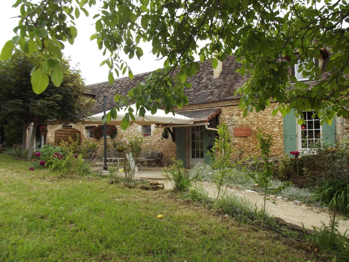 Bed and Breakfast Les Rocailles De La Reine Lamonzie-Montastruc Exterior foto